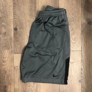 Men’s Nike Mesh shorts